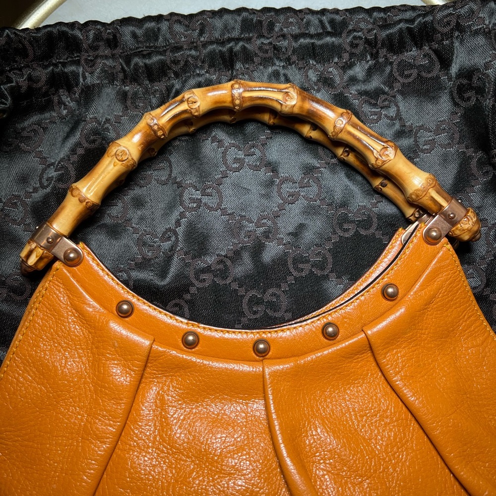 GUCCI LEATHER DIANA HOBO - Picture 6 of 9